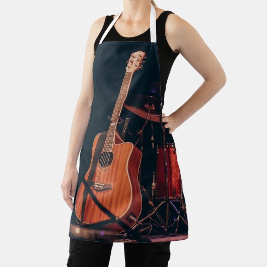 Cool Acoustic Guitar Schort (Insitu)