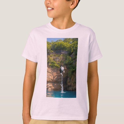 "Cool and Comfy: Trendy Kinderen T - shirts" T-shirt (Voorkant)