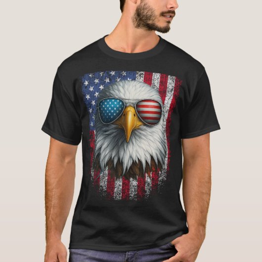 Cool Bald Eagle Amerikaanse zonnebril Patriottisch T-shirt (Voorkant)