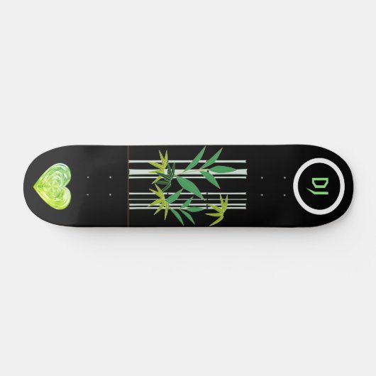 Cool Black Monogrammed Bamboe and Heart Skateboard (Horizontaal)