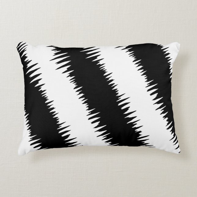 Cool Black Zigzag Striped Pattern Decoratief Kussen (Voorkant)