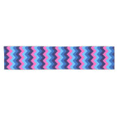Cool Blauw Roze Chevron Patroon Kleine Tafelloper (Horizontaal)