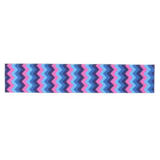 Cool Blauw Roze Chevron Patroon Medium Tafelloper (Horizontaal)