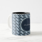 Cool Blue Chevron Pattern Monogram Tweekleurige Koffiemok (Voorkant links)