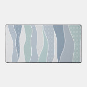 Cool Blue Green Curved Stripes Abstracte golven Bureaumat (Voorkant)