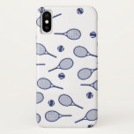 Cool Blue Retro Racquets Pattern Tennis Player Case-Mate iPhone Case<br><div class="desc">Klassieke elegante minimale marineblauw tennis-rackpatroon voor hem | Hof van Tennis van de zomer | Gift for tennis player, marinekleurenracquet tennis match op een witte achtergrond. Speciaal cadeau voor een tennisspeler. Trendy tennisspelers thuis decor. Trendy moderne tennisspelersgiften. Cool retro modern cadeau voor je schooltenniscoach of schooltennisteam! Jongen, mannen, man tennisspeler...</div>
