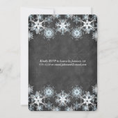 Cool Blue Snowy Chalkboard Style Wedding Invite Kaart (Achterkant)