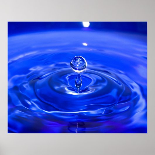 Cool Blue Water Droplet Poster (Voorkant)
