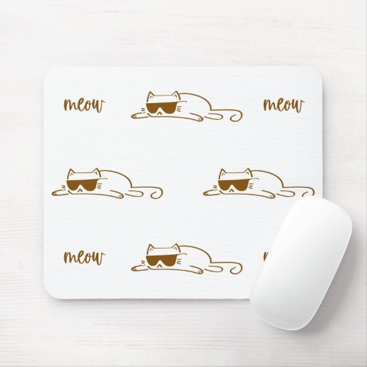 Cool Brown Cat with Sunglasses on White Background Muismat (Met muis)