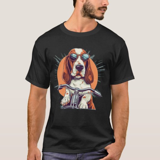 Cool cartoon basset hound biker T-shirt (Voorkant)