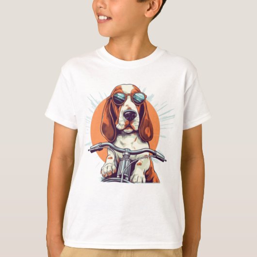 Cool cartoon basset hound biker T-shirt (Voorkant)