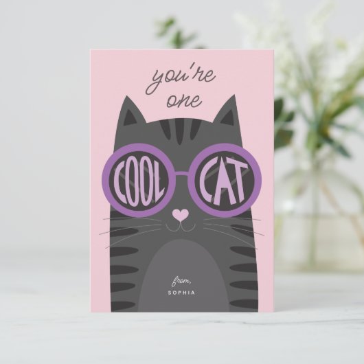 Cool Cat Gray Valentijnsdag Kaart_Paars Kaart (Staand voorkant)