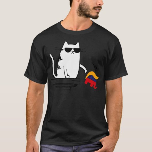 Cool Cat Harris Walz Knock Over Trump Elephant Hai T-shirt (Voorkant)