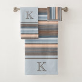 Cool Chic Brown Slate Blauw Grijze Strepen Bad Handdoek (Insitu)