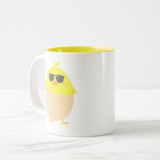 Cool Chick funky Easter yellow chick Tweekleurige Koffiemok (Voorkant links)