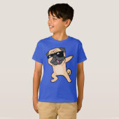 Cool Dabbing Pug Dog in zonnebril T-shirt (Voorkant volledig)