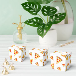 Cool en leuk patroon van pizzapuntjes op wit bedankdoosjes