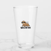 Cool Flying Sloth Believe Funny Motivational Desig Glas (Voorkant)