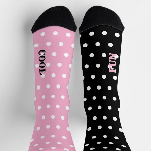 Cool Fun Pastel Roze Zwart Wit Stippen Sokken (Top)