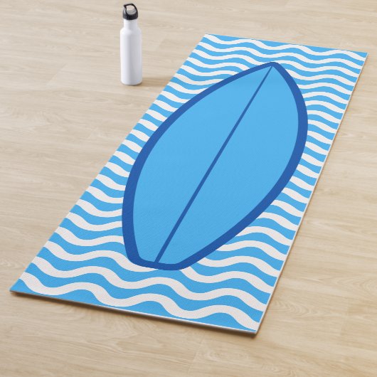 Cool Funny Blue Waves Surfende Yoga Mat (In situ)