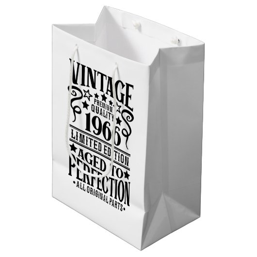 Cool  Geboortejaar 1966 Medium Cadeauzakje (Voorkant Gekanteld)