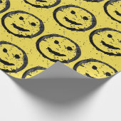 Cool Geproduceerd Gelukkig glimlachend gele gezich Cadeaupapier (Hoek)