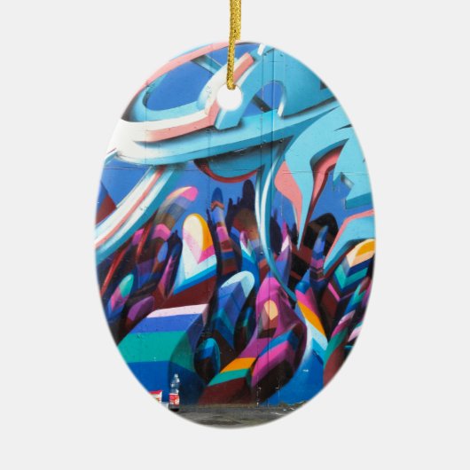 Cool Graffiti Muur Keramisch Ornament (Voorkant)