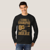 Cool Grandpas Play Ukulele Player Music Graphic T-shirt (Voorkant volledig)