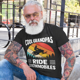 Cool Grandpas Ride Snowmobiles  Zonsondergang T-shirt