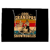 Cool Grandpas rides Snowmobies Snowmobile Snowmob Groot Cadeauzakje (Achterkant)