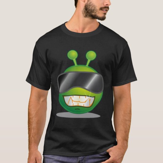 Cool Green Alien Stuntin with Glasses T-shirt (Voorkant)