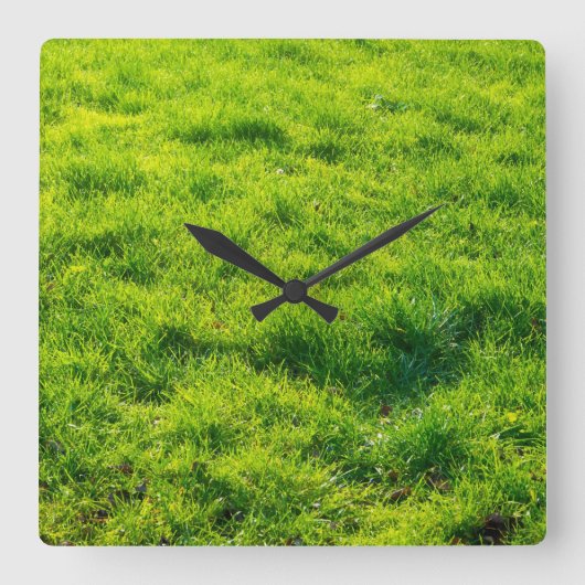 Cool Green Grass Pattern Vierkante Klok (Voorkant)