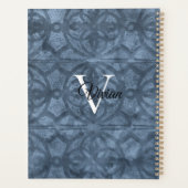 Cool Grey Batik Elegant Monogram Naam Planner (Achterkant)