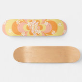 Cool Groovy Retro  Flower Power Skateboard (Horizontaal)