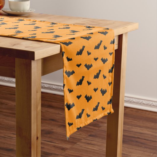 Cool Halloween Bats Pattern Korte Tafelloper (Voorbeeld)