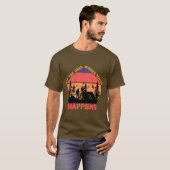 Cool kamperen off grid woordkunst. t-shirt (Voorkant volledig)