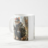 Cool MAGA Cat met Pistool en camouflage Schattige- Koffiemok (Voorkant links)