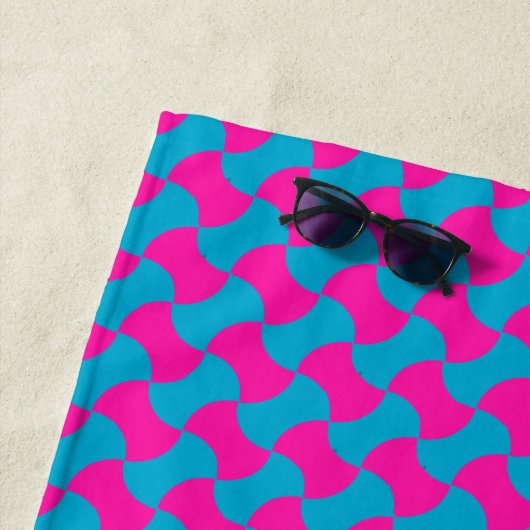 Cool Magenta en Turquoise Islamic Mosaic Pattern Strandlaken (In situ)
