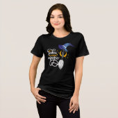 Cool Magic Witch Pet & Broom Halloween T-shirt (Voorkant volledig)
