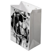 Cool Man Sexy Rugged Handsome Muscled Cowboy Man Medium Cadeauzakje (Voorkant Gekanteld)