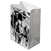 Cool Man Sexy Rugged Handsome Muscled Cowboy Man Medium Cadeauzakje (Achterkant Gekanteld)