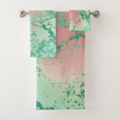 Cool Marble | Mooie pastelkoraal en groene ombre Bad Handdoek (Insitu)