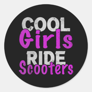 Cool Meisjes Rijden Scooters Scooter Motorfiets Ronde Sticker