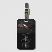 Cool Modern Black en White Photo Monogrammed Bagagelabel (Voorkant (verticaal))