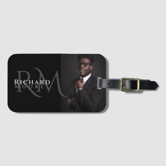 Cool Modern Black en White Photo Monogrammed Bagagelabel (Voorkant (horizontaal))