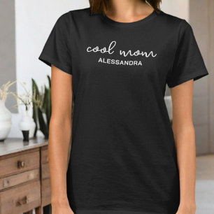 Cool moeder monogram typografie kalligrafie eenvou t-shirt