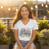 Cool Mom is in het huis T-shirt