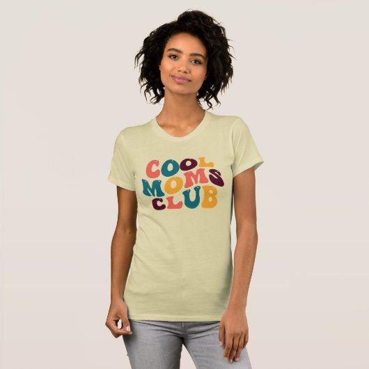 Cool Moms Club Groovy Retro Zomervibes Sad Beige T-shirt (Voorkant volledig)