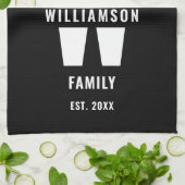 Cool Monogram Familienaam Mountains Black White Theedoek (Gevouwen)