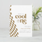 Cool One Boy's First Birthday Gold Checker Retro Kaart (Staand voorkant)